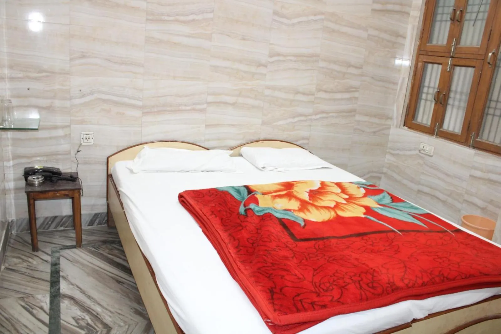 Hotel Vk Grand Varanasi