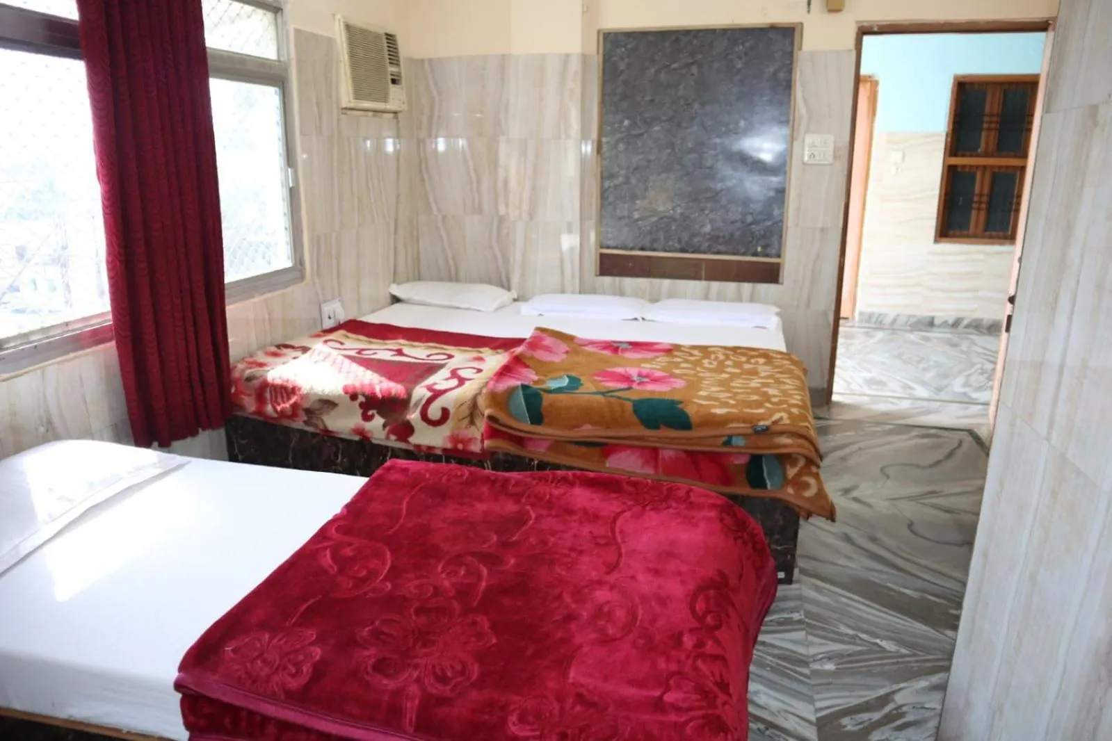 Hotel Vk Grand Varanasi India