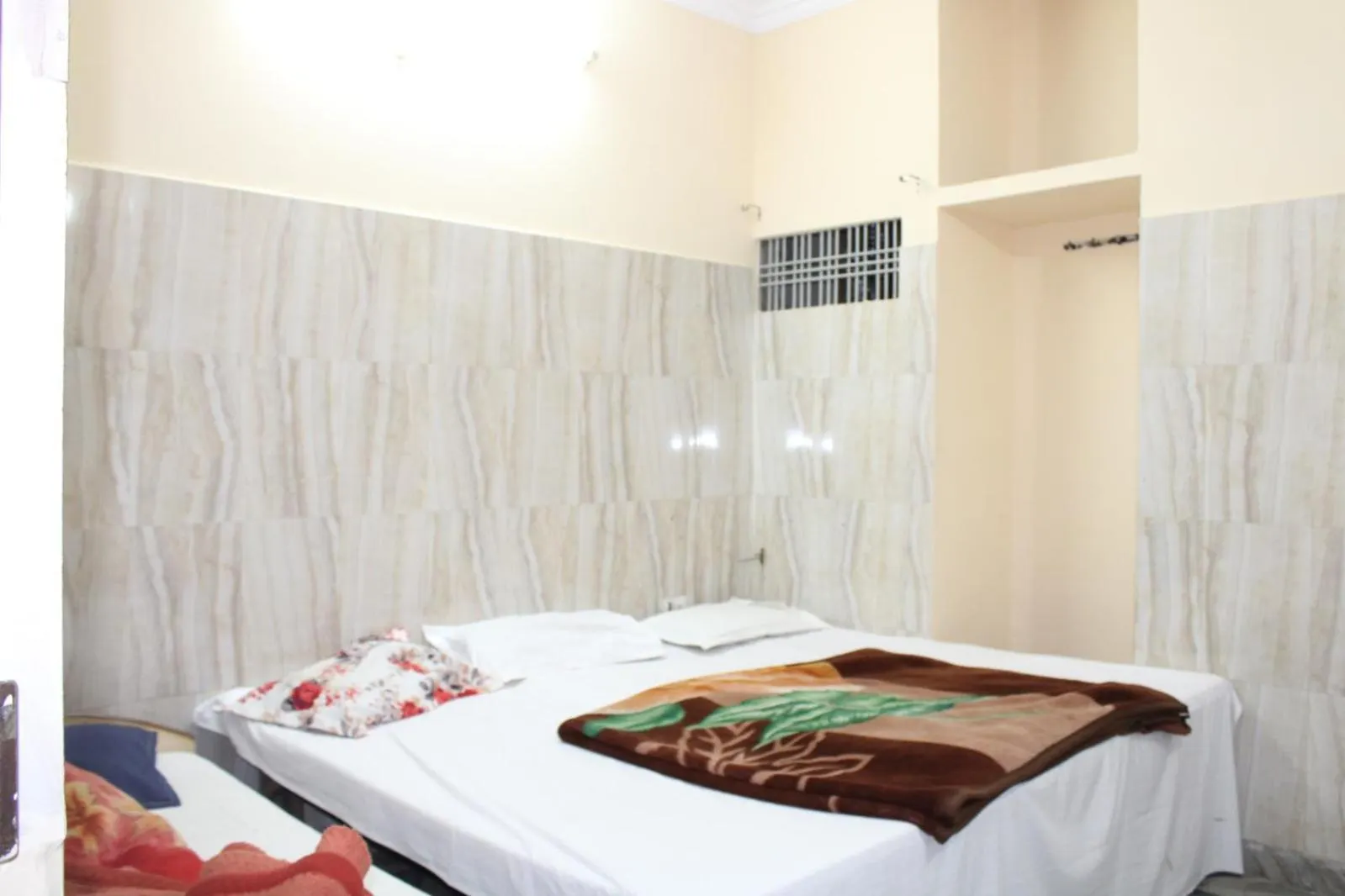 Hotel Vk Grand Varanasi