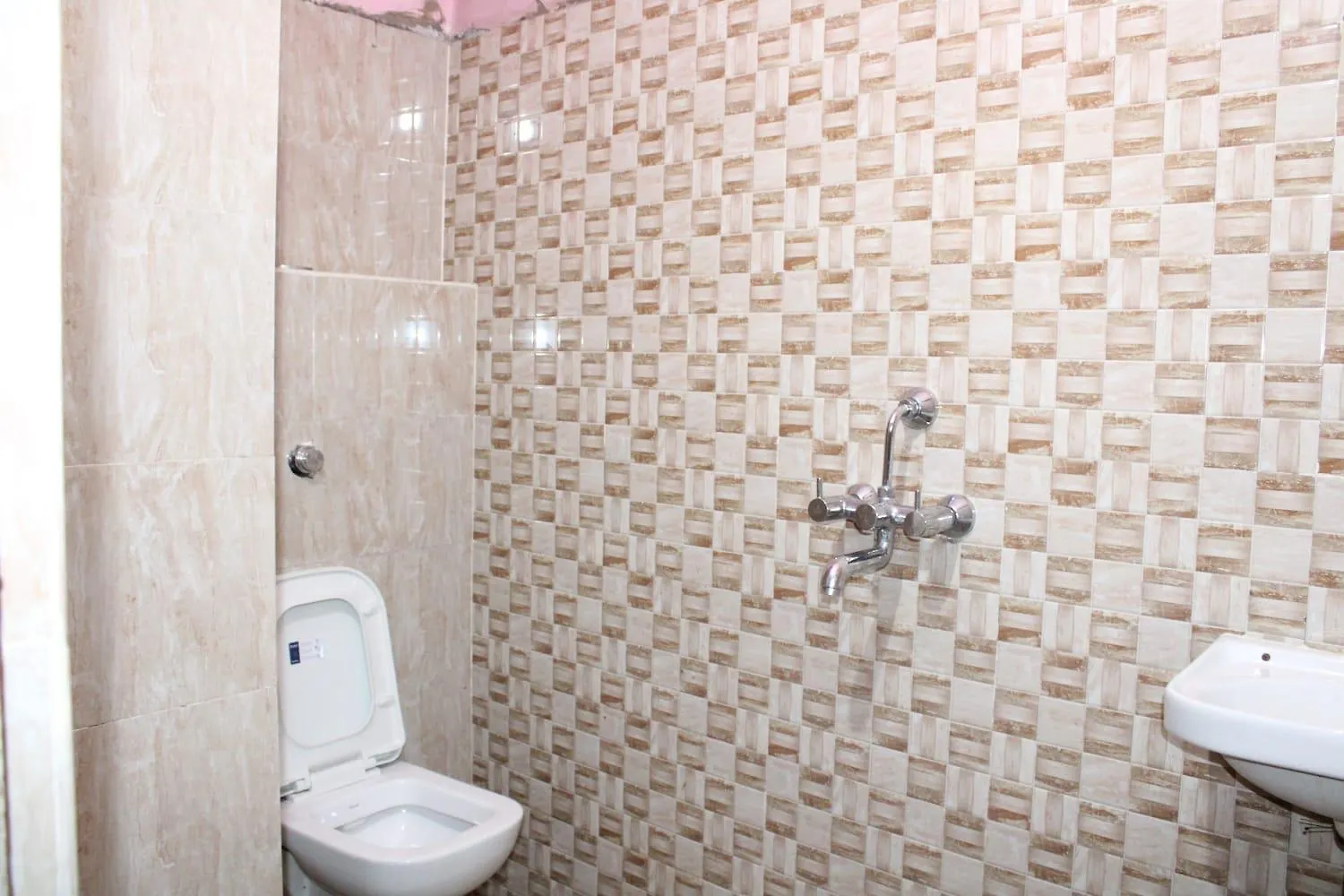 Hotel Vk Grand Varanasi 2*,  India